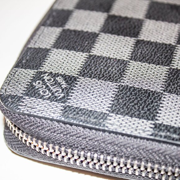 Louis Vuitton Zipper Clutch Damier Graphite - Picture 6 of 8